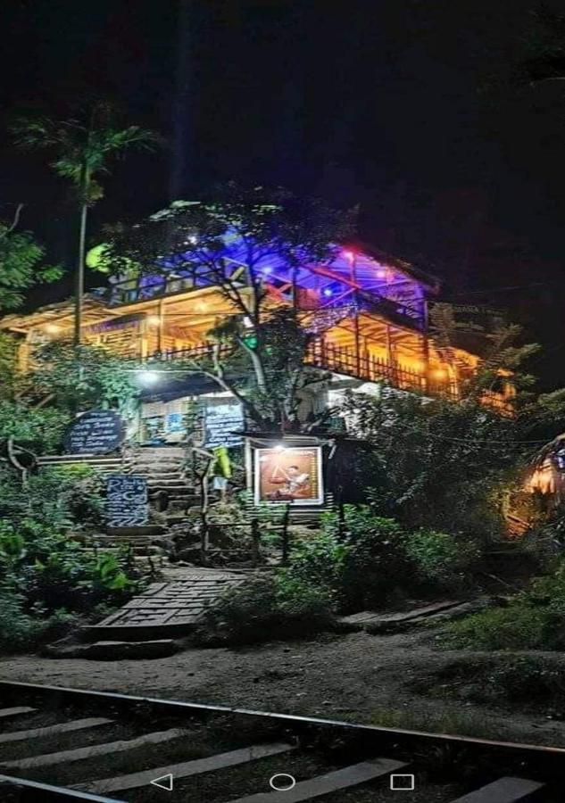Tree House Cafe Ella Hostel Εξωτερικό φωτογραφία